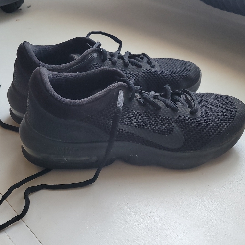 Nike Max Advantage